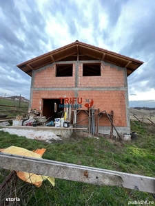 Casa de vanzare la rosu in comuna Ciugud