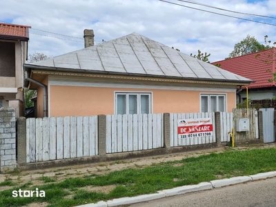 Casa in Adjud pe strada Mihai Eminescu - zona Posta