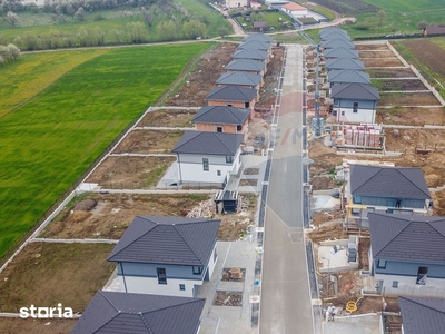 Casa individuala de vanzare in CORUSU | CF existent