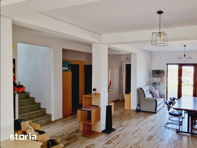 Casa noua situata in Cihei,sediu firma,turism,locuinta ,birou,depozit
