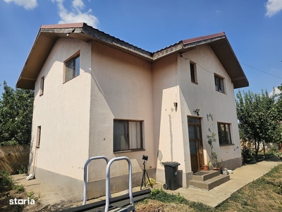 Casa de vanzare in comuna Berceni