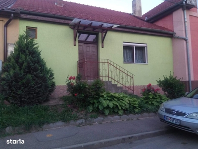 Casa particulara situata in Oradea, pe Str. Gheorghe Doja