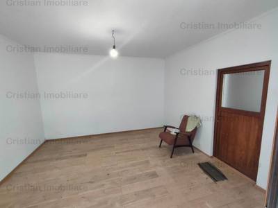 Zona Piata Mare Casa 4 camere gaze termopan parchet