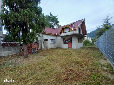 Casa solida pe strada Vasile Lucaciu - in zona Pompieri!