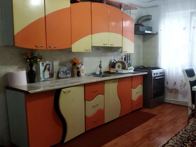 Vând URGENT Apartament in Oras Ramnicu Sarat