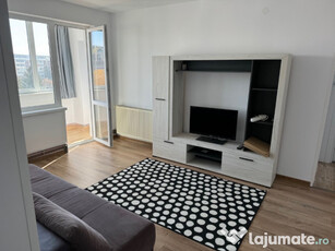 Particular inchiriez apartament cu 2 camere Centrul Civic/Garii