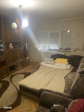 Dau in chirie apartament 3 camere tip PB parter