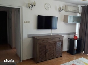 Apartament cu 2 camere, decomandat - zona Tractorul