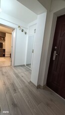 Apartament 3 camere semidecomandat, Calea București-Nanterre