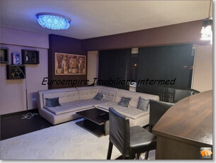 Apartament 3 camere decomandate zona KM 4-5