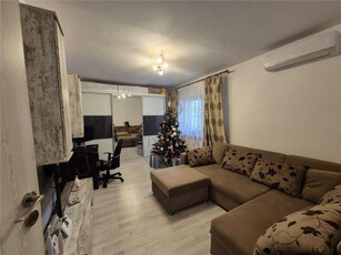 Apartament decomandat cu 2 camere