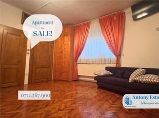 Apartament la casa de vanzare, 1 Camera, Decomandat, Central, Oradea