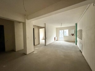 Apartament spatios 54 mp, terasa, semifinisat, zona Terra