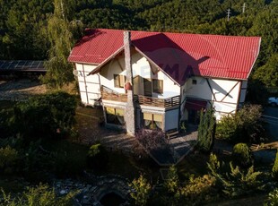 Hotelpensiune 7 camere vanzare in Hunedoara, Ghelari