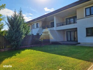 Casa de vanzare, cu 4 camere, 140 mp si teren de 438 mp, zona Dealuri