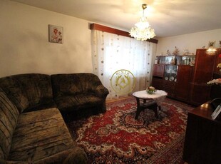 Vand apartament 3 camere in Hunedoara, Micro5/1-Bd.Traian, 64mp