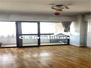 Vanzare apartament 4 camere Metrou Obor