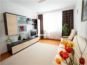 Vanzare apartament 4 camere Salajan