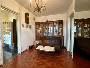 Vanzare apartament 4 camere TEIUL DOAMNEI