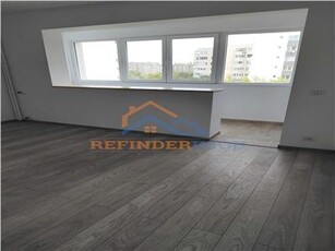 Vanzare Apartament cu 3 camere, zona Drumul Taberei, Plaza Mall