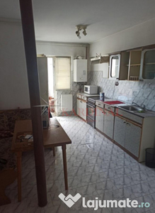 Apartament 2 camere decomandat Calea Bucuresti