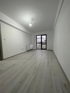 Apartament 2 camere decomandat, etaj 2 lift, intabulat, l