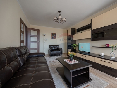 Apartament 2 camere inchiriere in bloc de apartamente Bihor, Oradea, Centru Civic