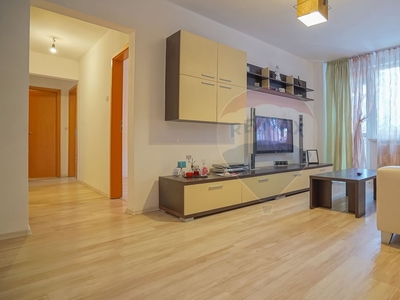 Apartament 3 camere inchiriere in bloc de apartamente Brasov, Astra