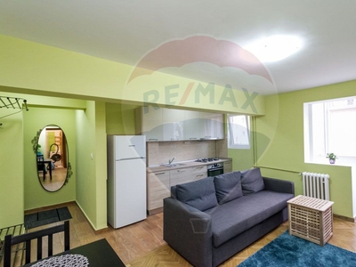 Apartament 3 camere vanzare in bloc de apartamente Bucuresti, Baneasa