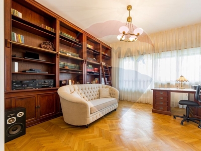 Apartament 3 camere vanzare in bloc de apartamente Bucuresti, Stirbei Voda