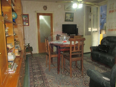 Apartament 3 camere vanzare in bloc de apartamente Bucuresti, Veteranilor