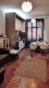Apartament 3 camere vanzare in casă vilă Cluj-Napoca, Ultracentral