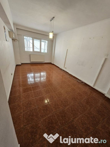 Apartament 4 Camere Disponibil 80mp Aparatorii Patriei