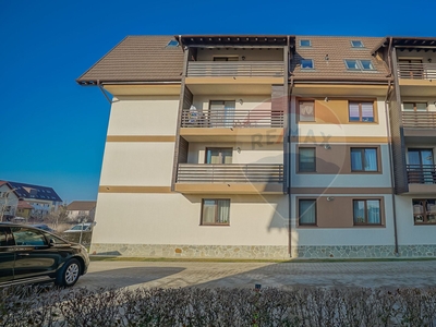 Apartament 4 camere vanzare in bloc de apartamente Brasov, Tractorul