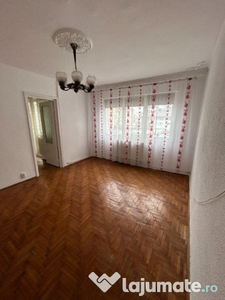 Apartament cu 3 camere