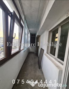 Apartament de vanzare in Constanta, Dacia - 4 camere, 85mp