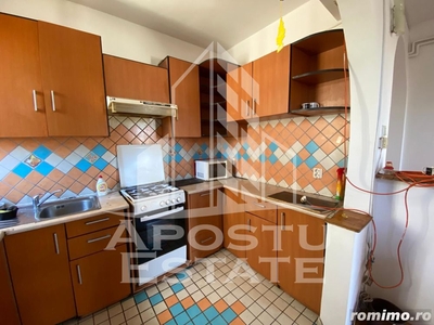 Apartement 5 camere, ideal pentru muncitori, zona Lipovei