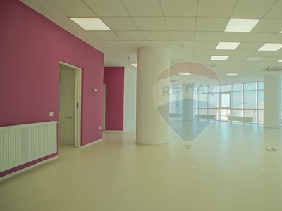 Spatii de birouri clasa A vanzare, 161 mp in Brasov, Central