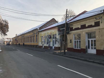 Spatiu comercial 68 mp inchiriere in Casă Vilă, Bihor, Oradea, Central