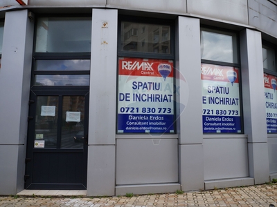 Spatiu comercial 85 mp inchiriere in Clădire birouri, Brasov, Racadau