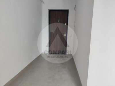 Vand apartament 3 camere Miorita