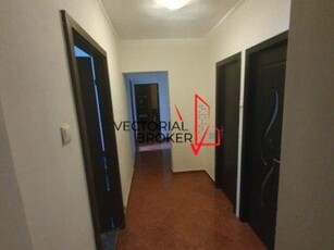 Apartament 3 camere Basarabia Piata Muncii 3 camere decomandate