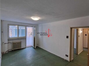 Apartament 3 camere Doamna Ghica Decomandat, et