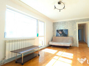 Apartament 3 camere - etajul 1 - Podu Roș