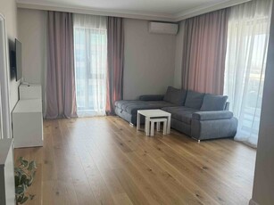 Inchiriere apartament 3 camere Baneasa, Aerogarii, apartamentul este amplasat pe strad