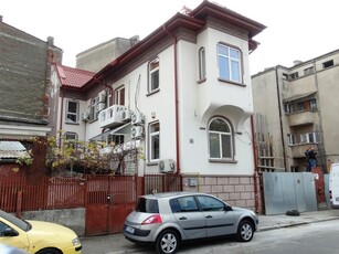 Inchiriere casa Mosilor, vila 9 camere, ideala pentru birouri