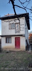 Vand casa P+1 cu suprafata 100mp la rosu in Gavana Platou pe str. Schitului