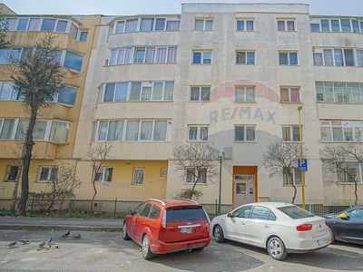 Apartament 3 camere vanzare in bloc de apartamente Brasov, Astra