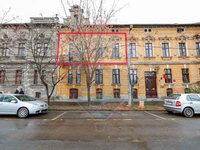 Apartament 3 camere vanzare in casă vilă Bihor, Oradea, Ultracentral