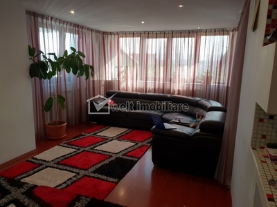 Apartament 4 camere in vila, 142 mp, teren 215 mp, mobilat lux, Dambul Rotund